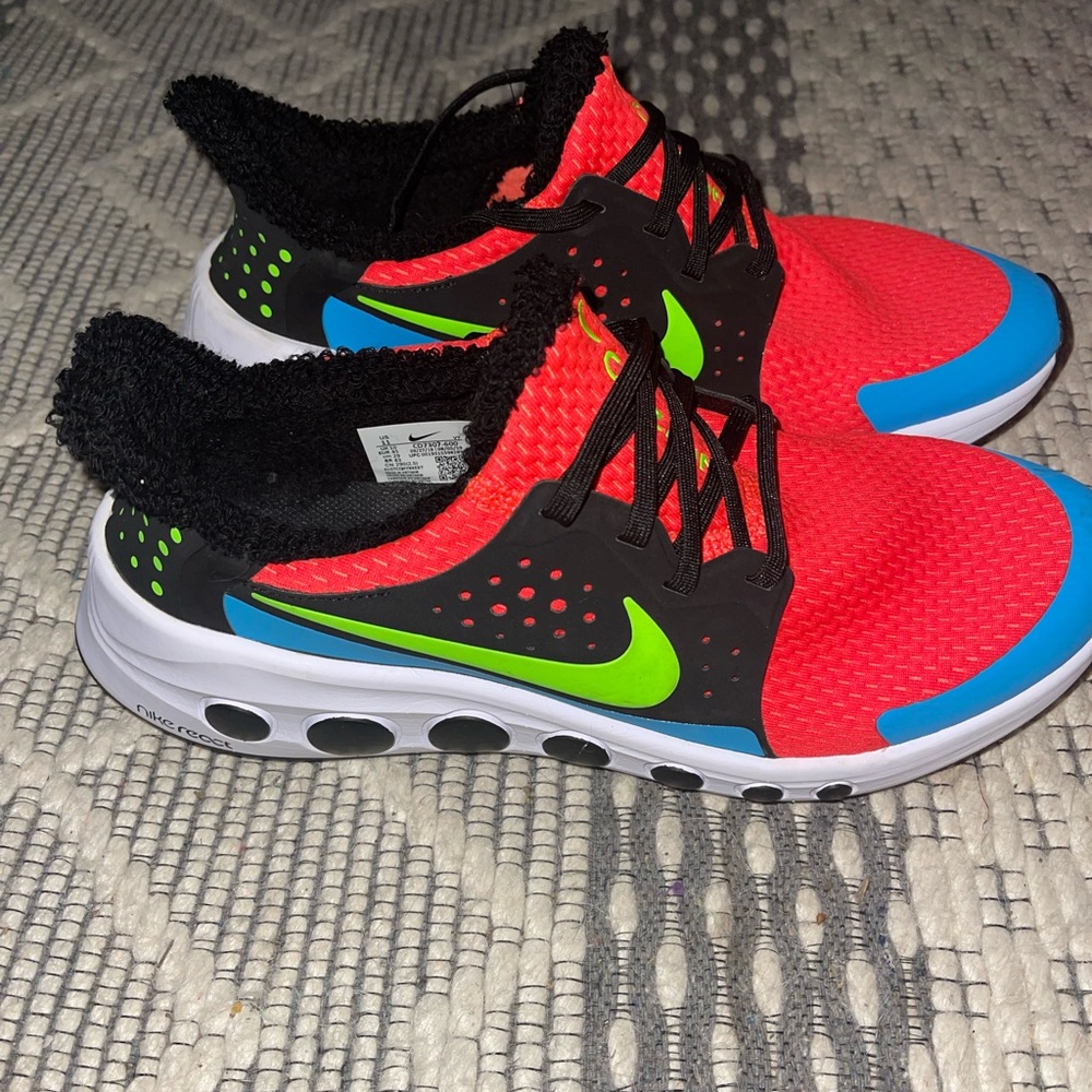 Men’s Nike react CruzrOne